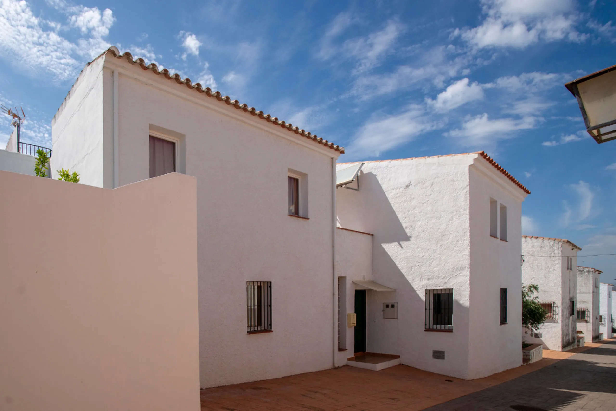 This large village property has been completely rebuild and converted into the most sublime rural tourism establishment. Currently boasting six en-suite letting rooms, the property has staff accommodation and spaces.A fantastic kitchen to run a high quali