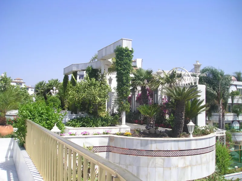 Exklusives Penthouse direkt am Meer in Puerto Banús