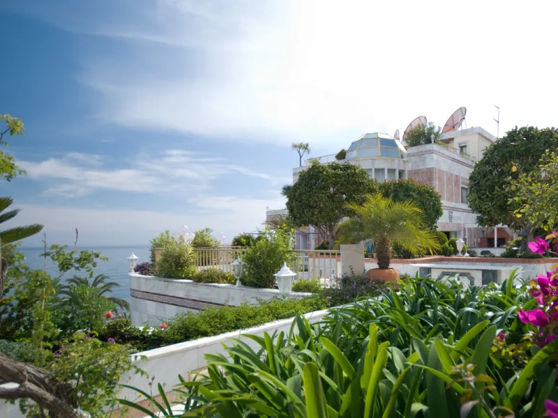 Exklusives Penthouse direkt am Meer in Puerto Banús