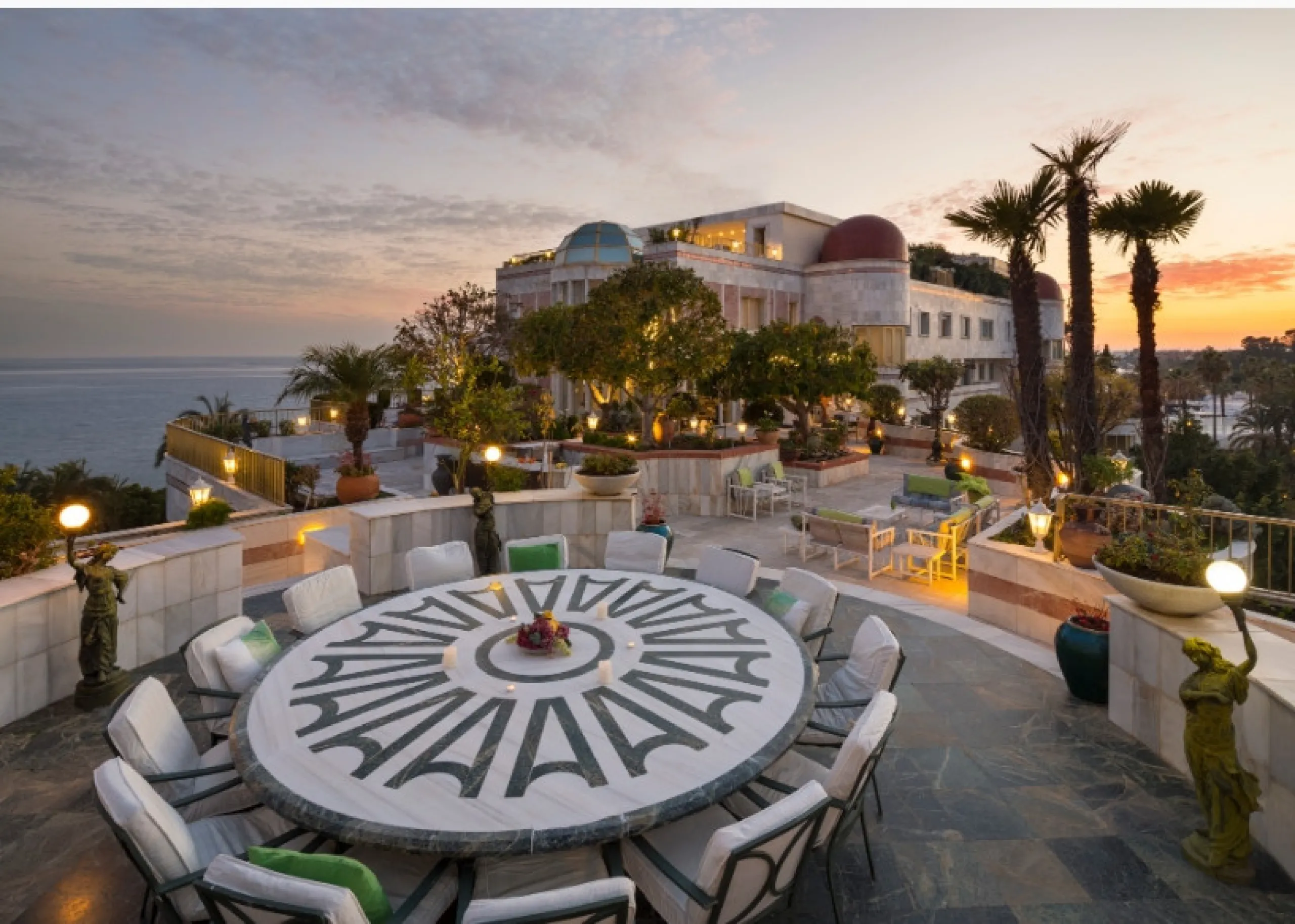 Exklusives Penthouse direkt am Meer in Puerto Banús