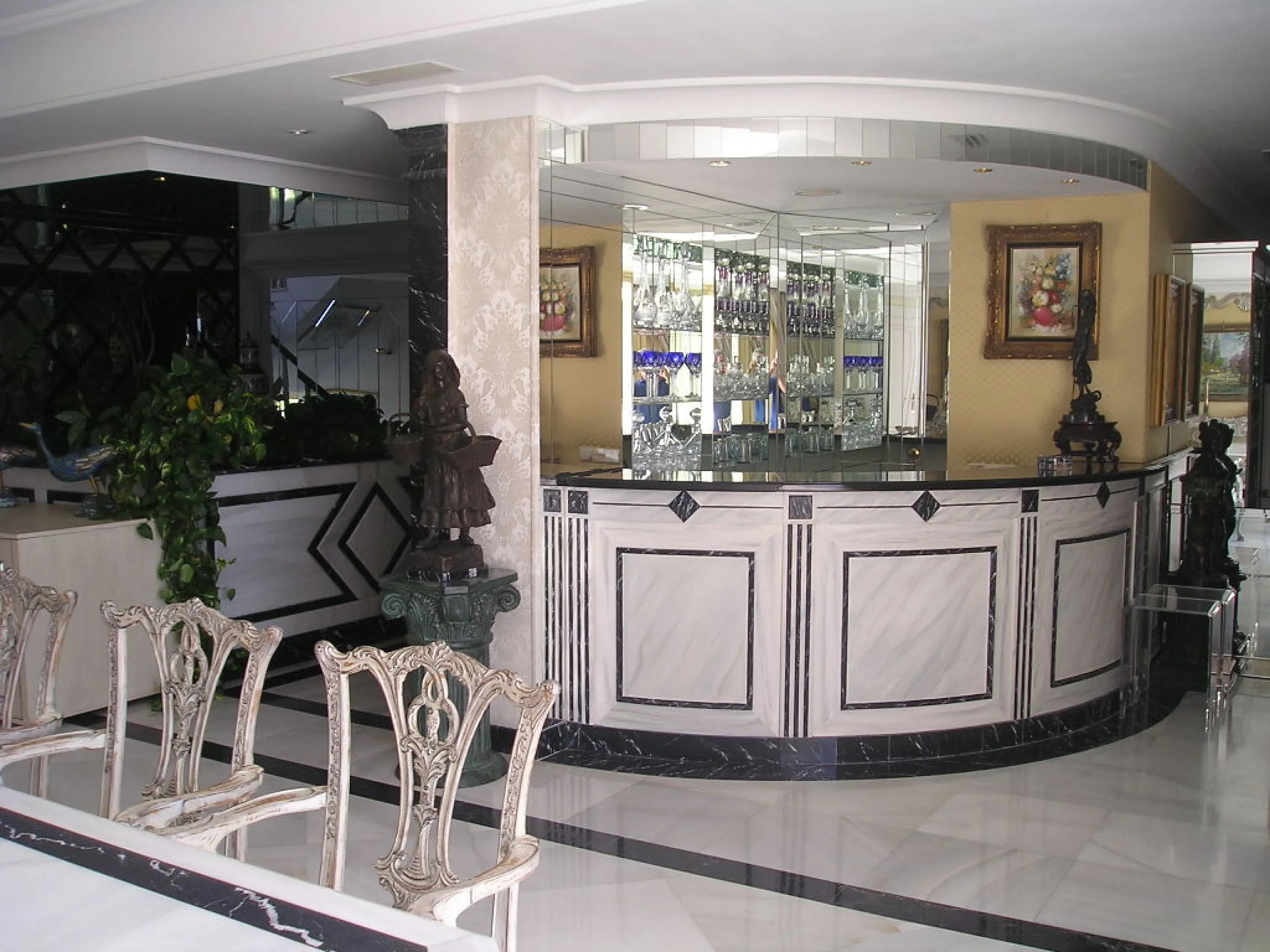 Exklusives Penthouse direkt am Meer in Puerto Banús