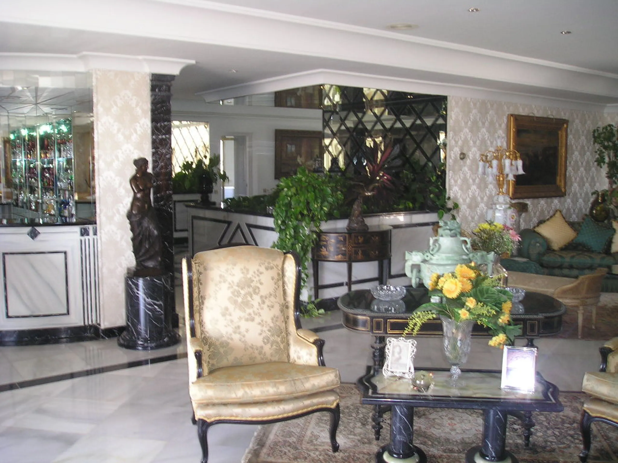 Exklusives Penthouse direkt am Meer in Puerto Banús