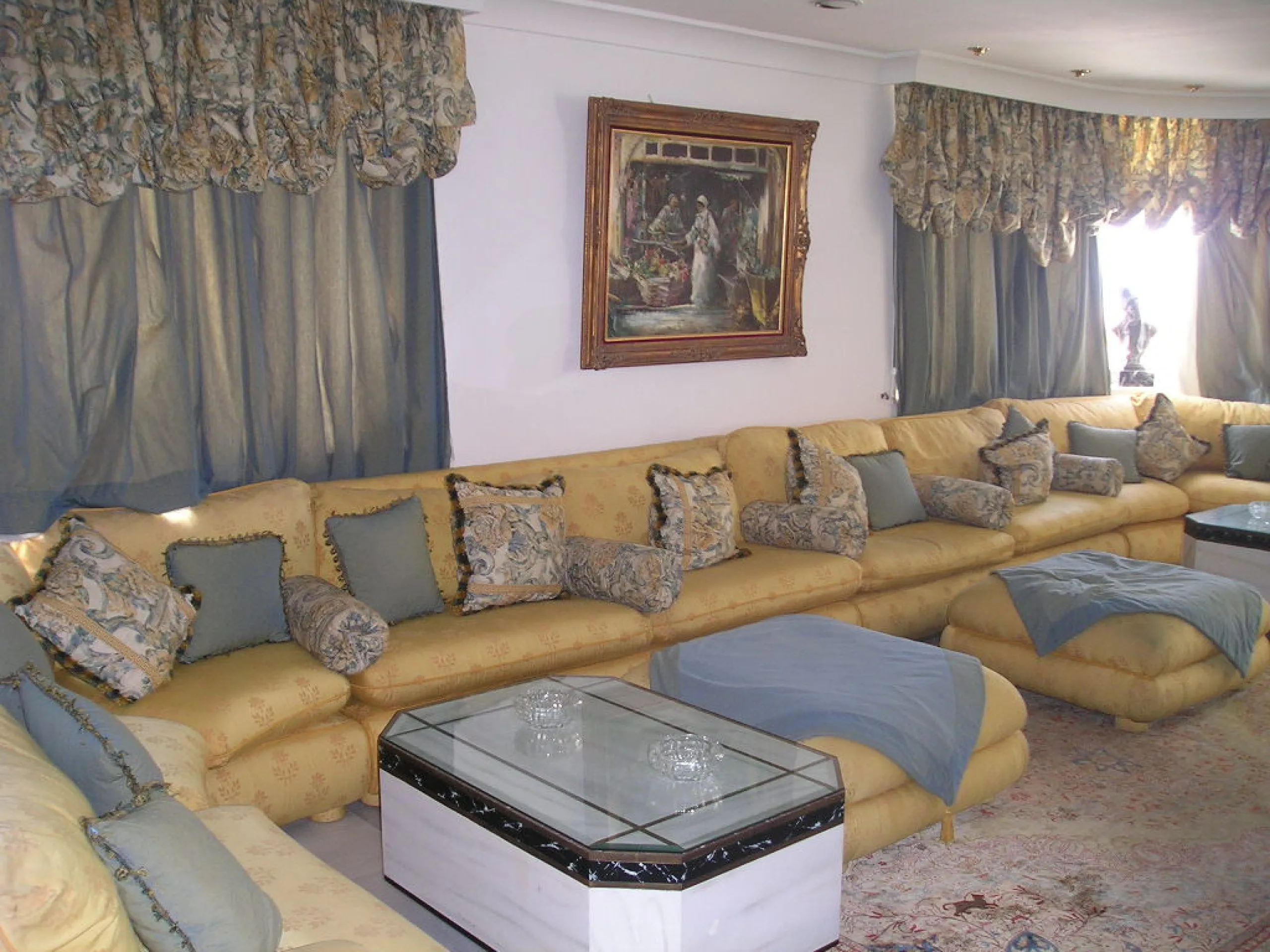 Exklusives Penthouse direkt am Meer in Puerto Banús