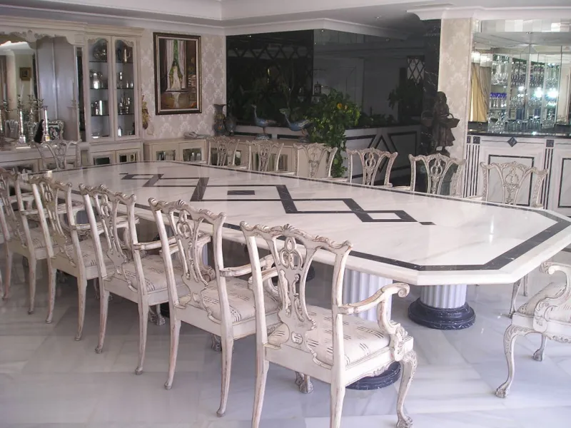 Exklusives Penthouse direkt am Meer in Puerto Banús