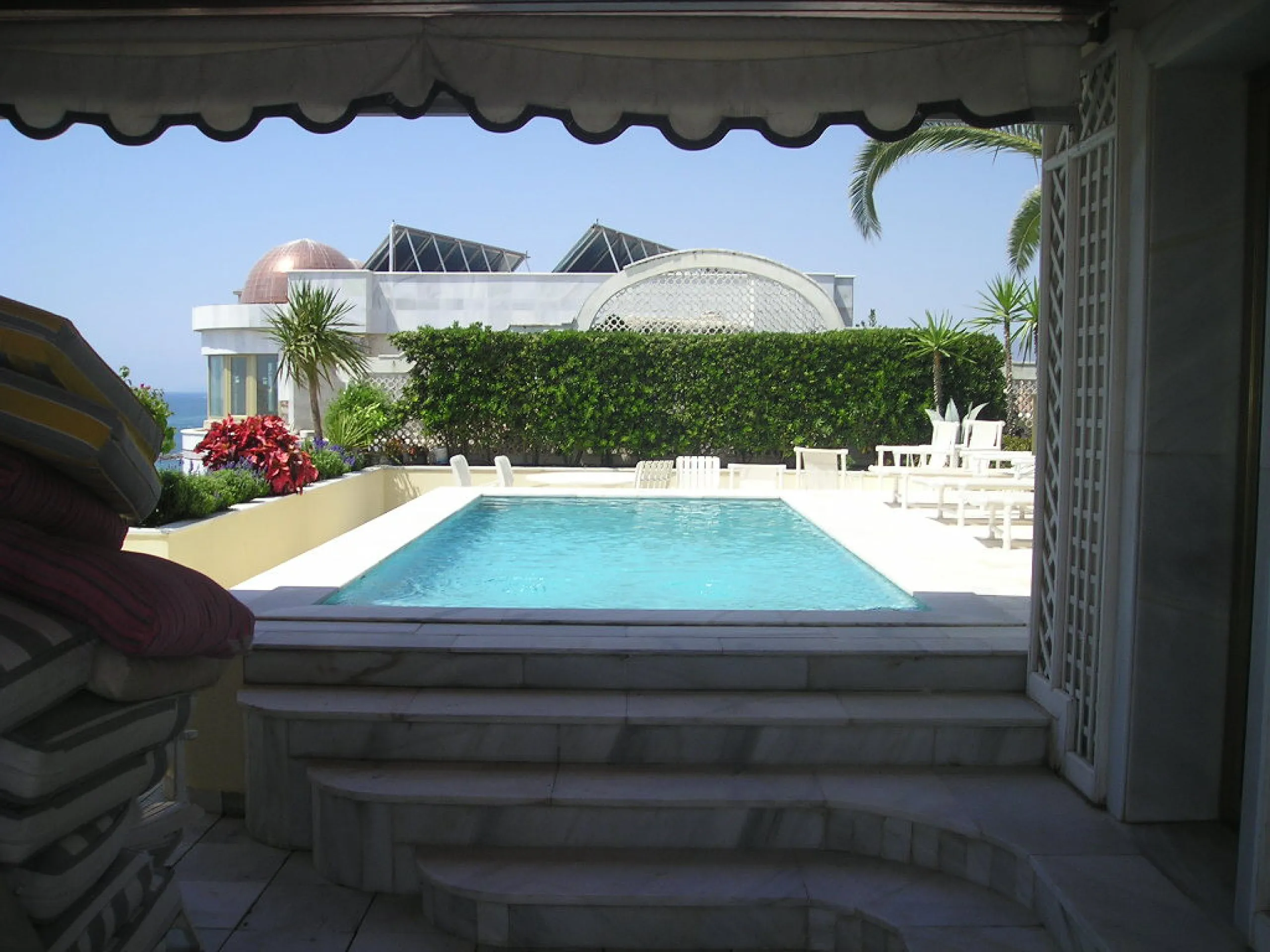 Exklusives Penthouse direkt am Meer in Puerto Banús
