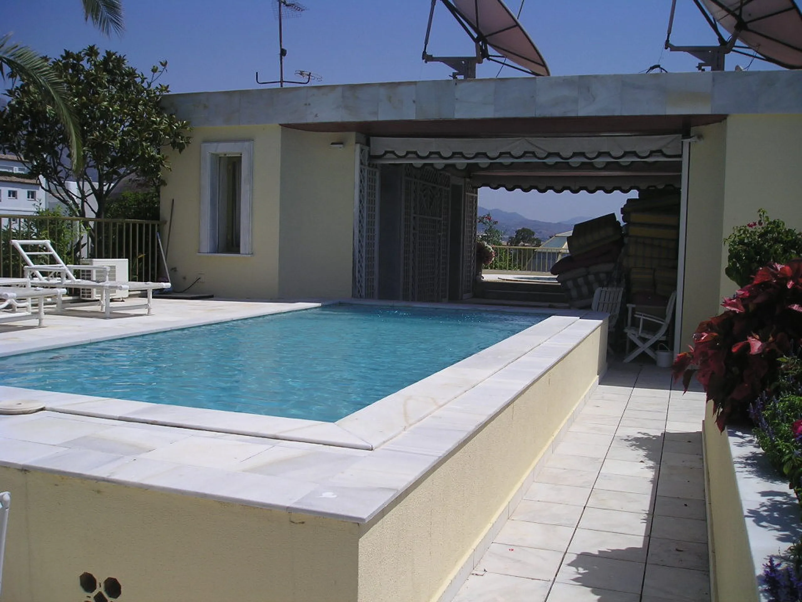 Exklusives Penthouse direkt am Meer in Puerto Banús