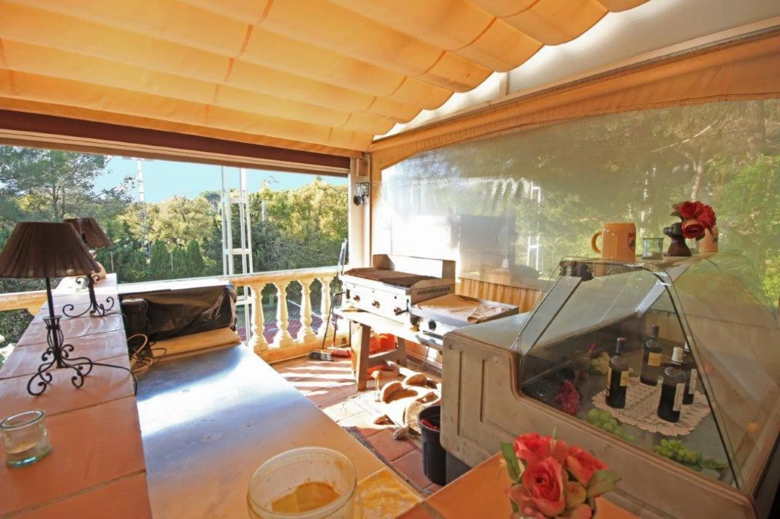 !THE LAST BEACH SIDE PLOTS IN MARBELLA EAST – A RARE INVESTMENT OPPORTUNITY!