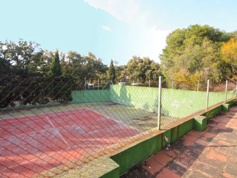 !THE LAST BEACH SIDE PLOTS IN MARBELLA EAST – A RARE INVESTMENT OPPORTUNITY!