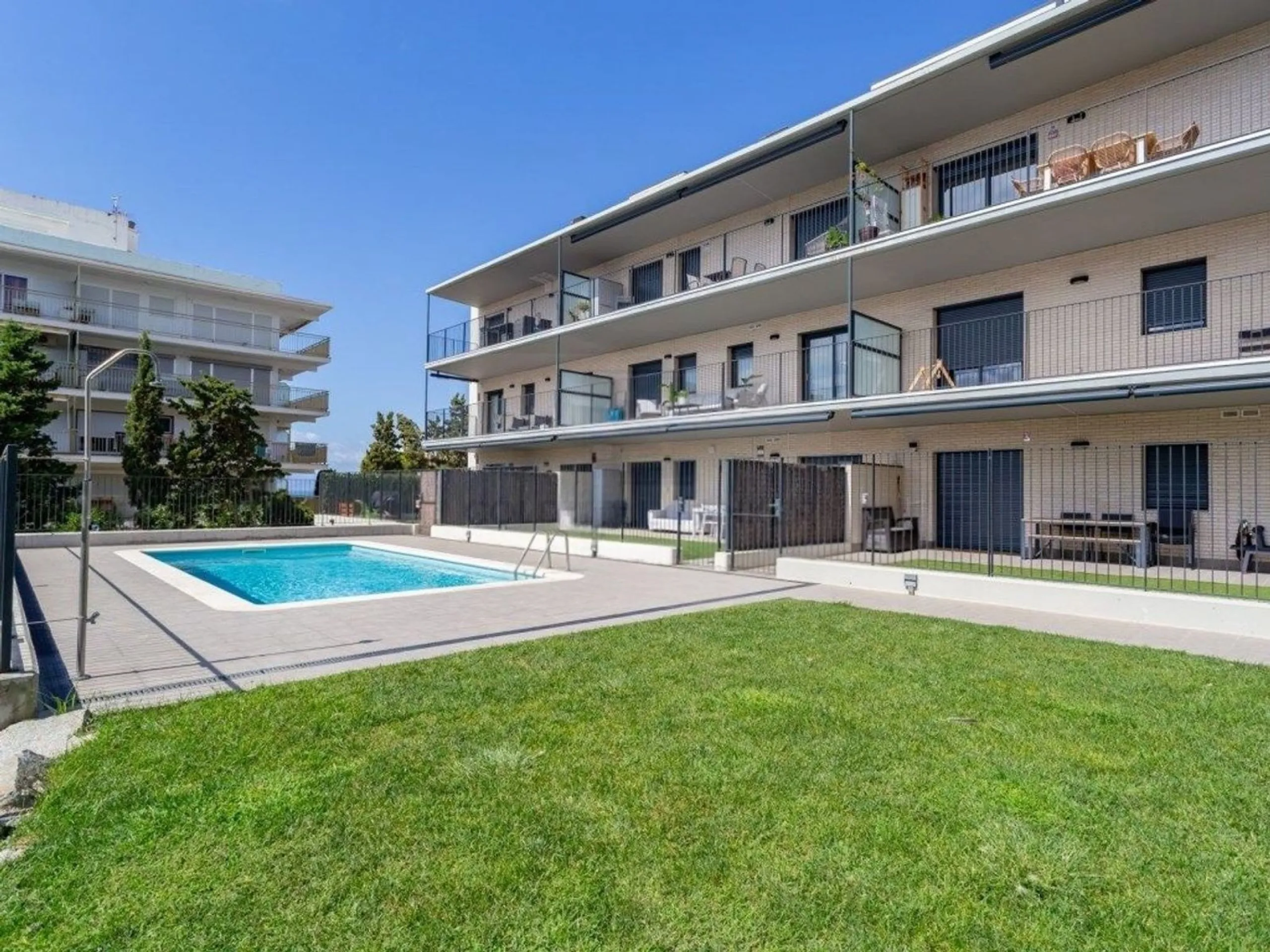 Sea view apartment in Cap Salou with pool and parking, Salou
