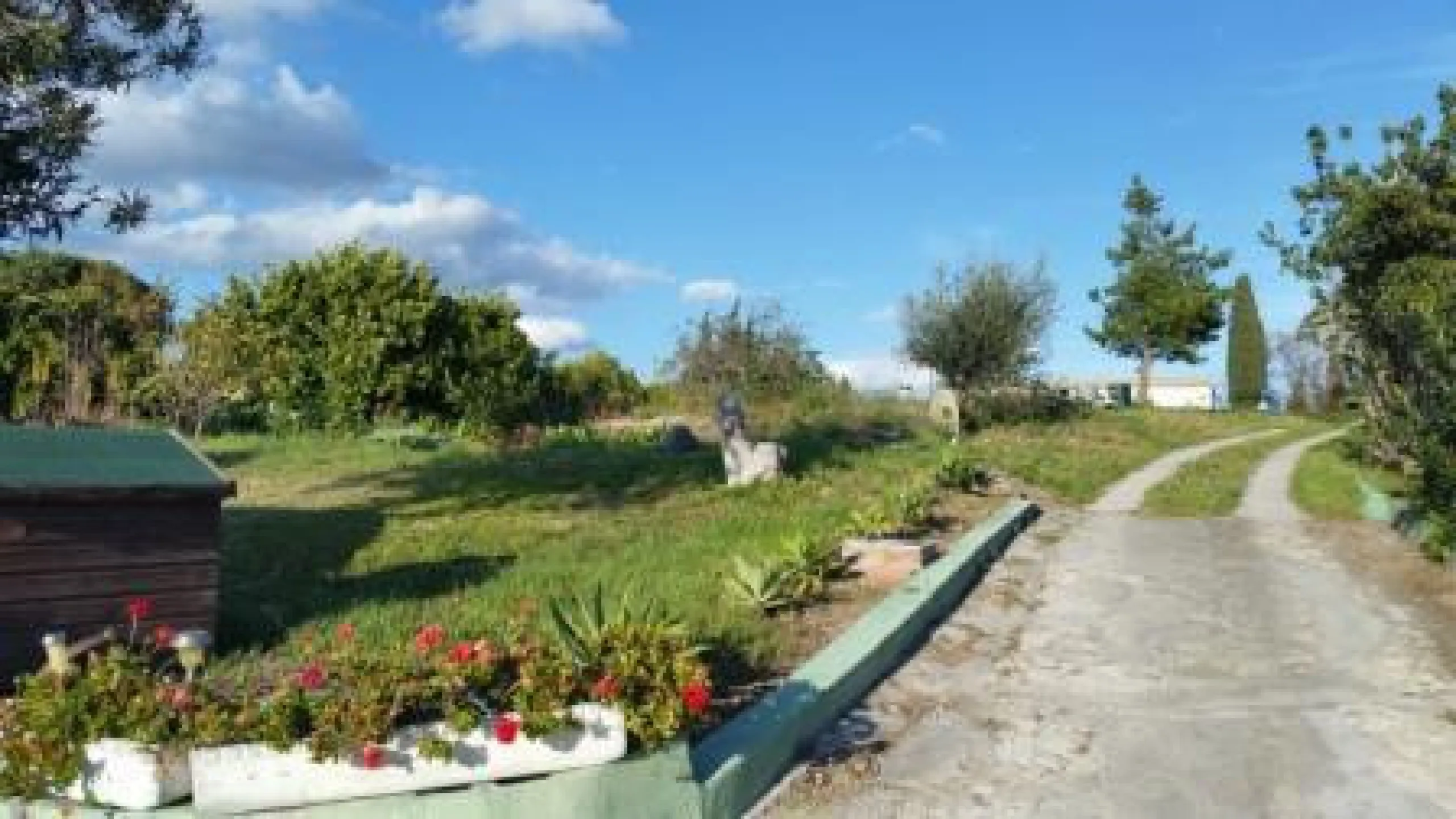 Plot - Land в продаже в Estepona, Málaga. Площадь дома 364 м². Площадь участка 13604 м²