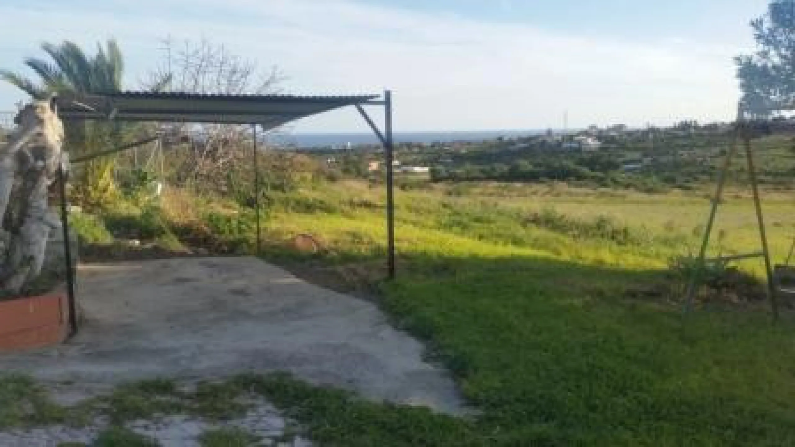 Plot - Land в продаже в Estepona, Málaga. Площадь дома 364 м². Площадь участка 13604 м²