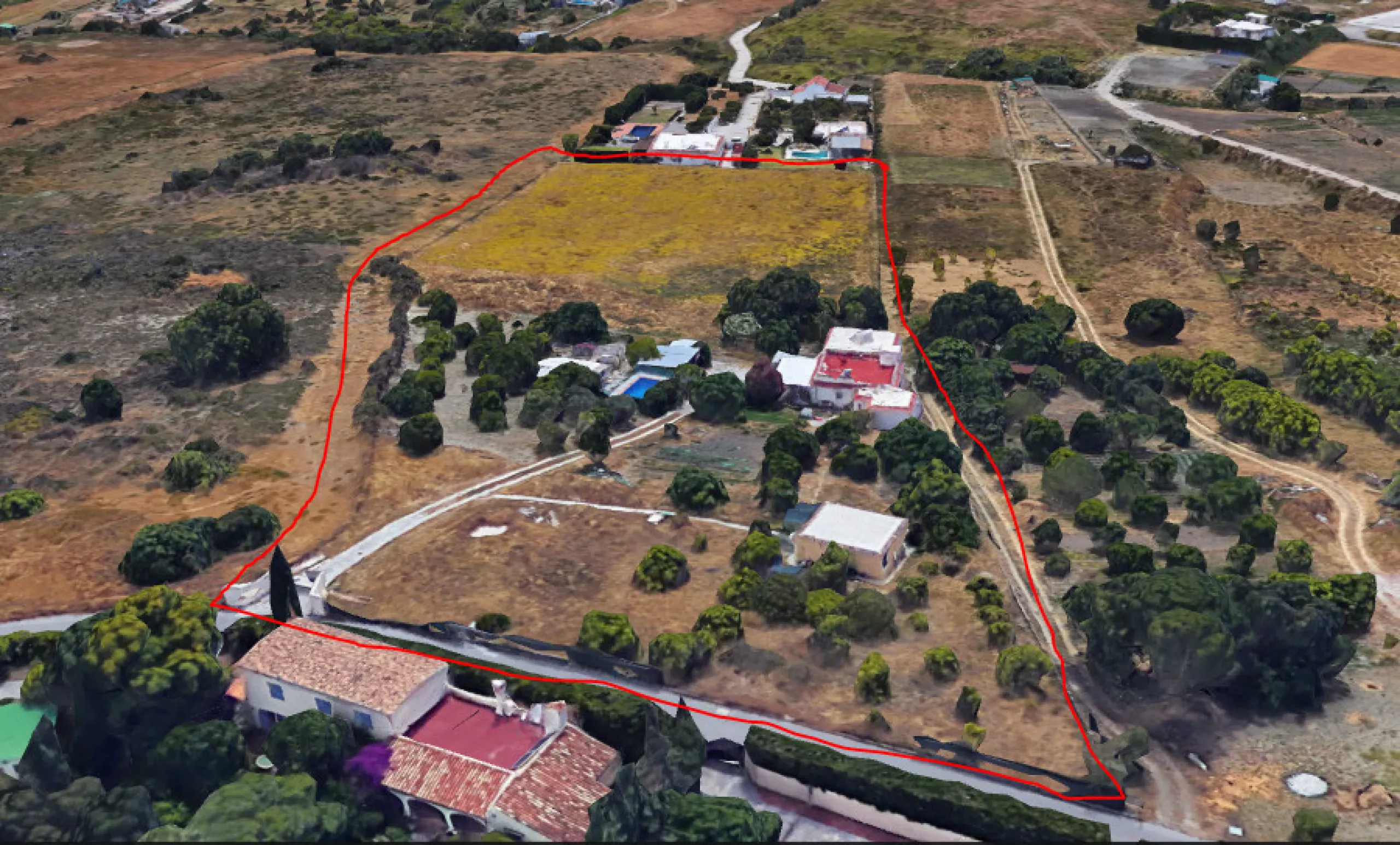 Plot - Land в продаже в Estepona, Málaga. Площадь дома 364 м². Площадь участка 13604 м²