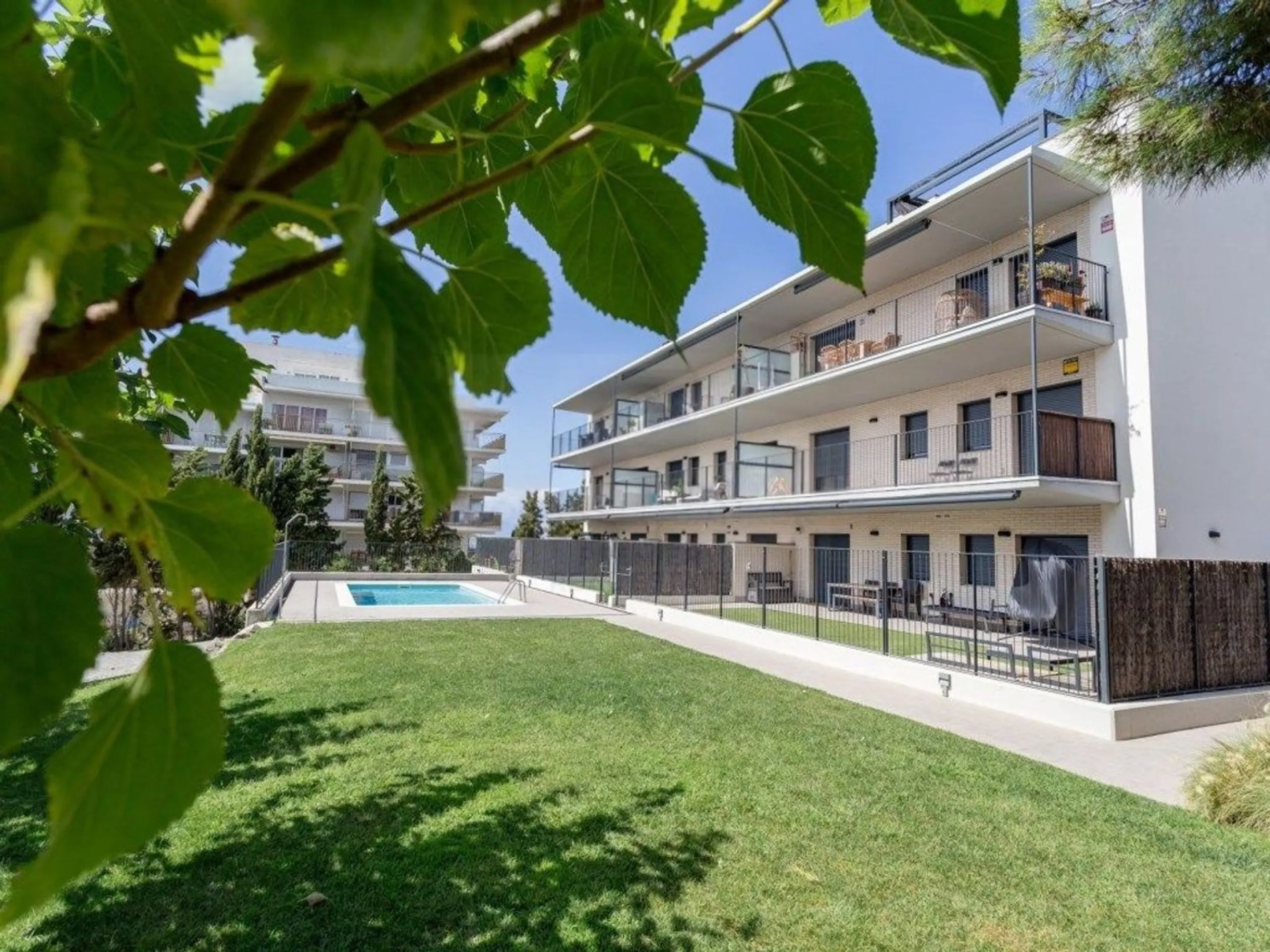 Sea view apartment in Cap Salou with pool and parking, Salou
