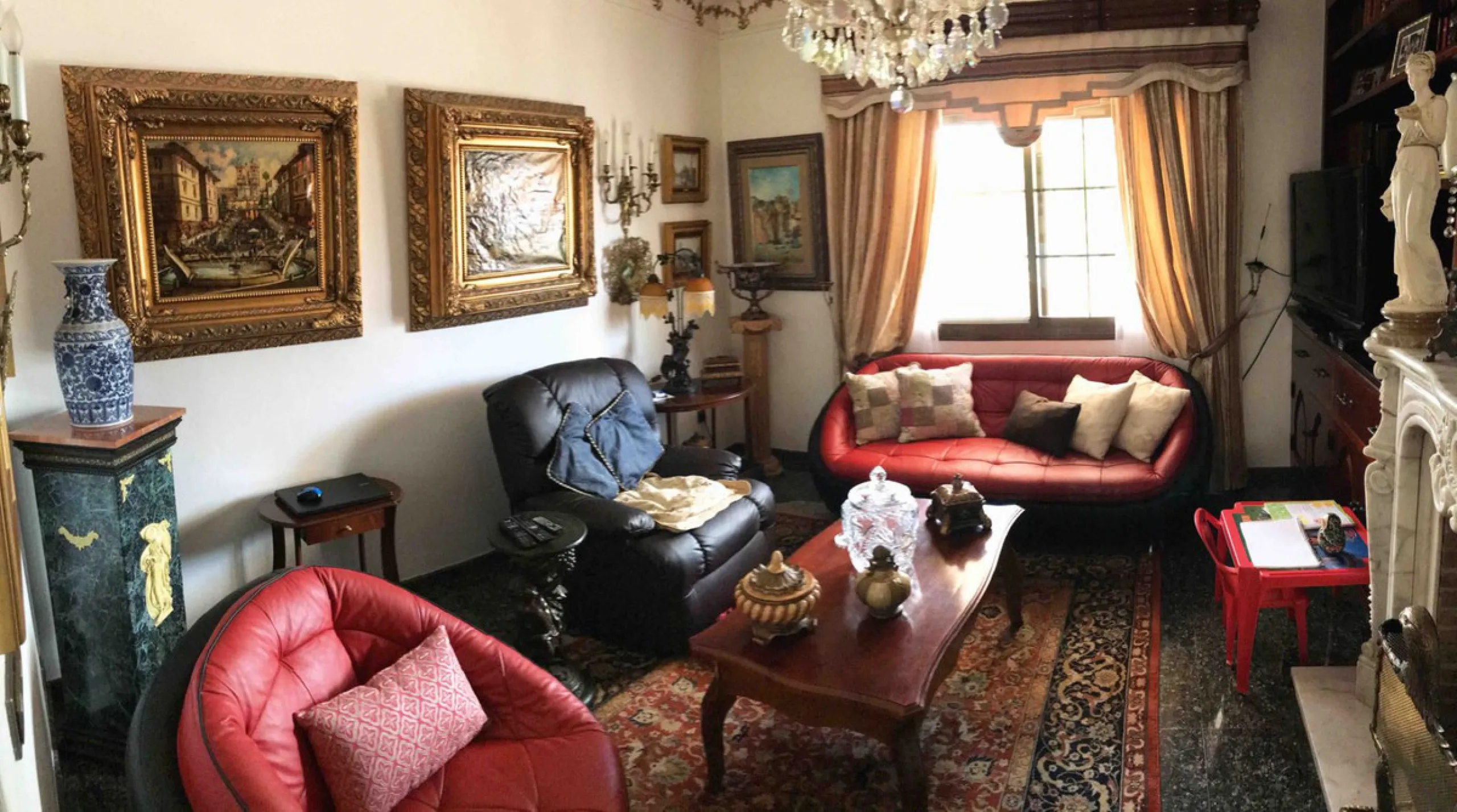 House - Detached Villa в продаже в Mijas, Málaga. В доме 4 спален и 4 ванных комнат. Площадь дома 381 м². Площадь участка 2000 м²