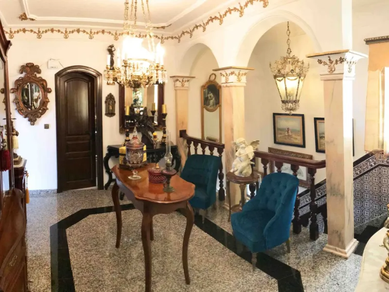 House - Detached Villa в продаже в Mijas, Málaga. В доме 4 спален и 4 ванных комнат. Площадь дома 381 м². Площадь участка 2000 м²