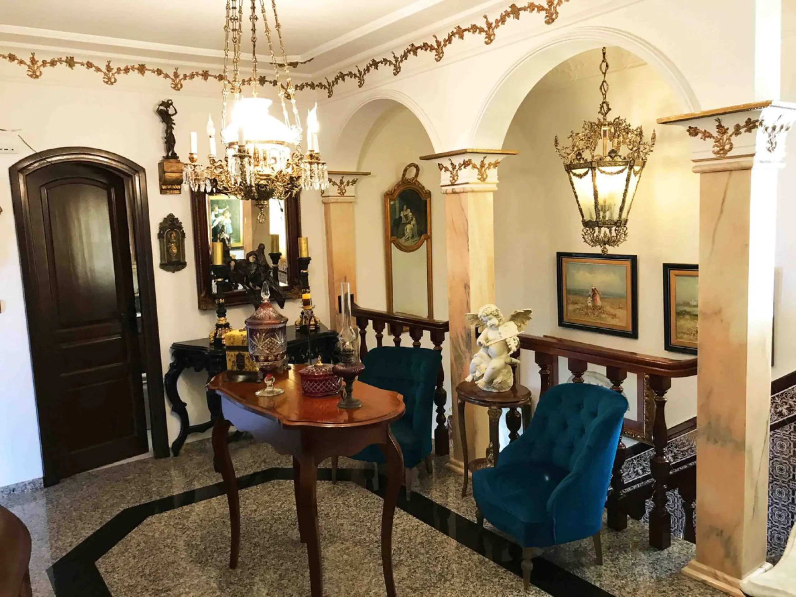 House - Detached Villa в продаже в Mijas, Málaga. В доме 4 спален и 4 ванных комнат. Площадь дома 381 м². Площадь участка 2000 м²