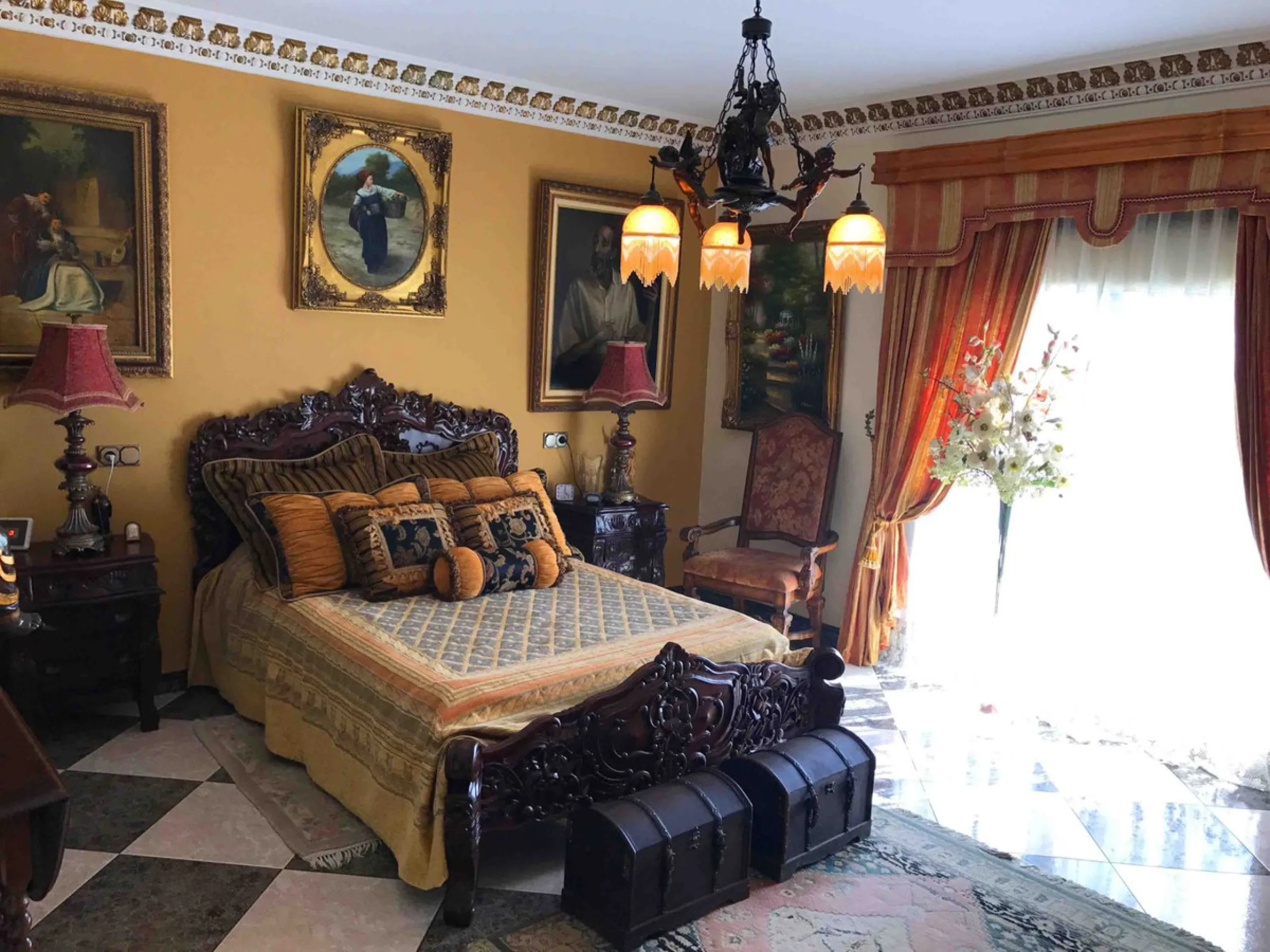 House - Detached Villa в продаже в Mijas, Málaga. В доме 4 спален и 4 ванных комнат. Площадь дома 381 м². Площадь участка 2000 м²