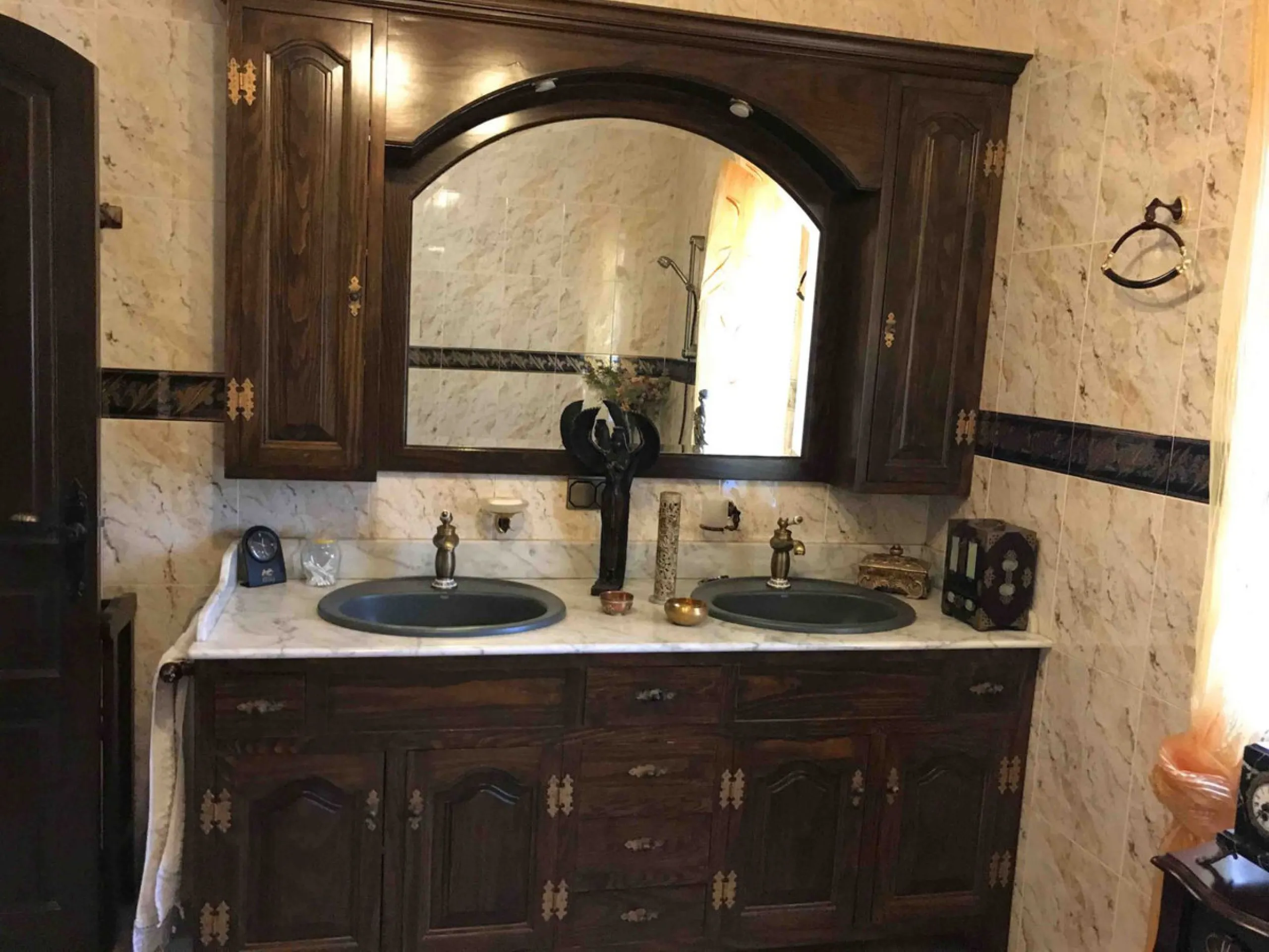 House - Detached Villa в продаже в Mijas, Málaga. В доме 4 спален и 4 ванных комнат. Площадь дома 381 м². Площадь участка 2000 м²