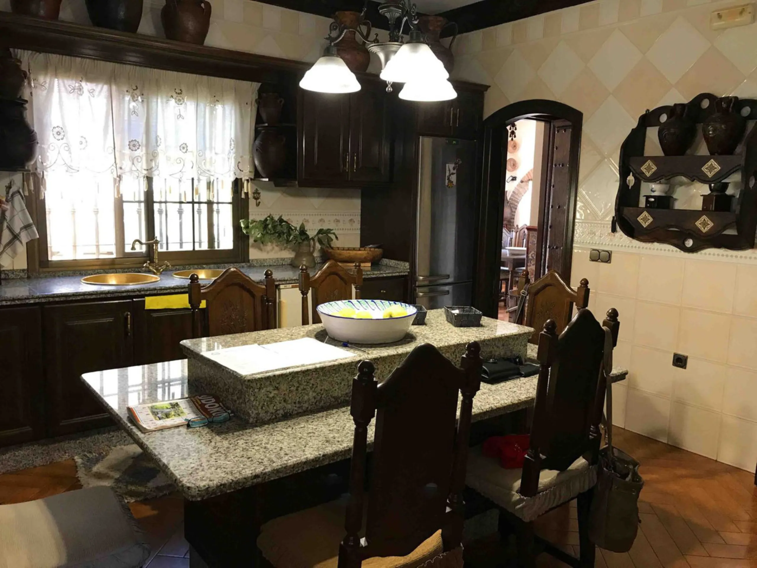 House - Detached Villa в продаже в Mijas, Málaga. В доме 4 спален и 4 ванных комнат. Площадь дома 381 м². Площадь участка 2000 м²
