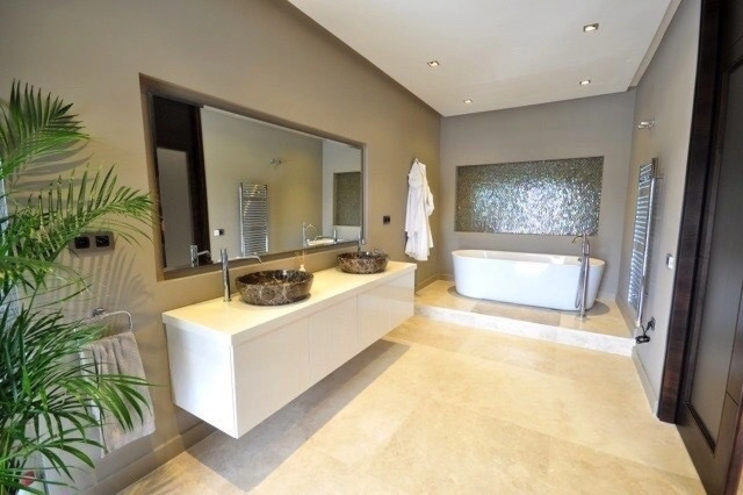 BREATHTAKING VILLA FOR SALE IN GUADALMINA BAJA
