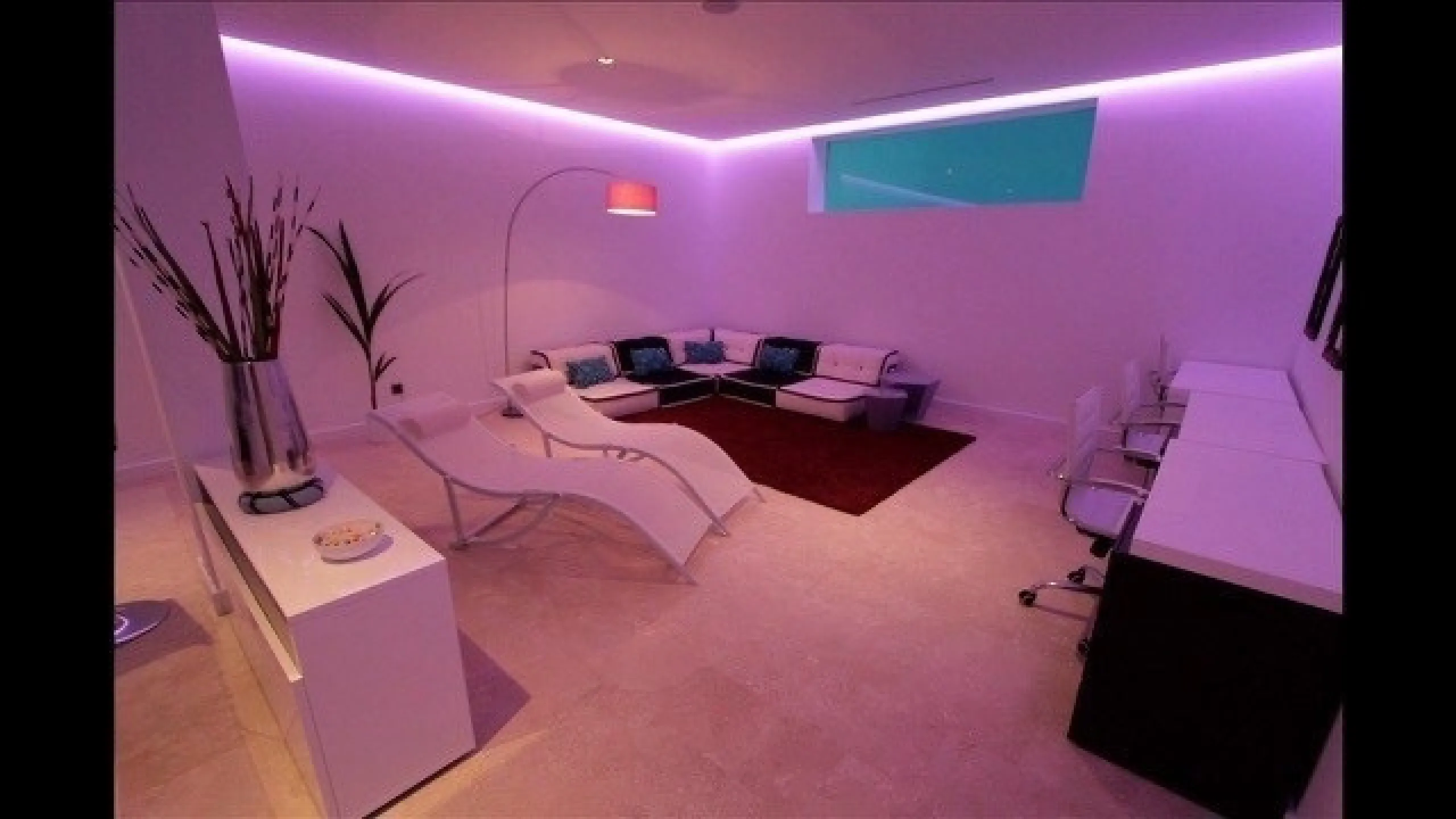 BREATHTAKING VILLA FOR SALE IN GUADALMINA BAJA