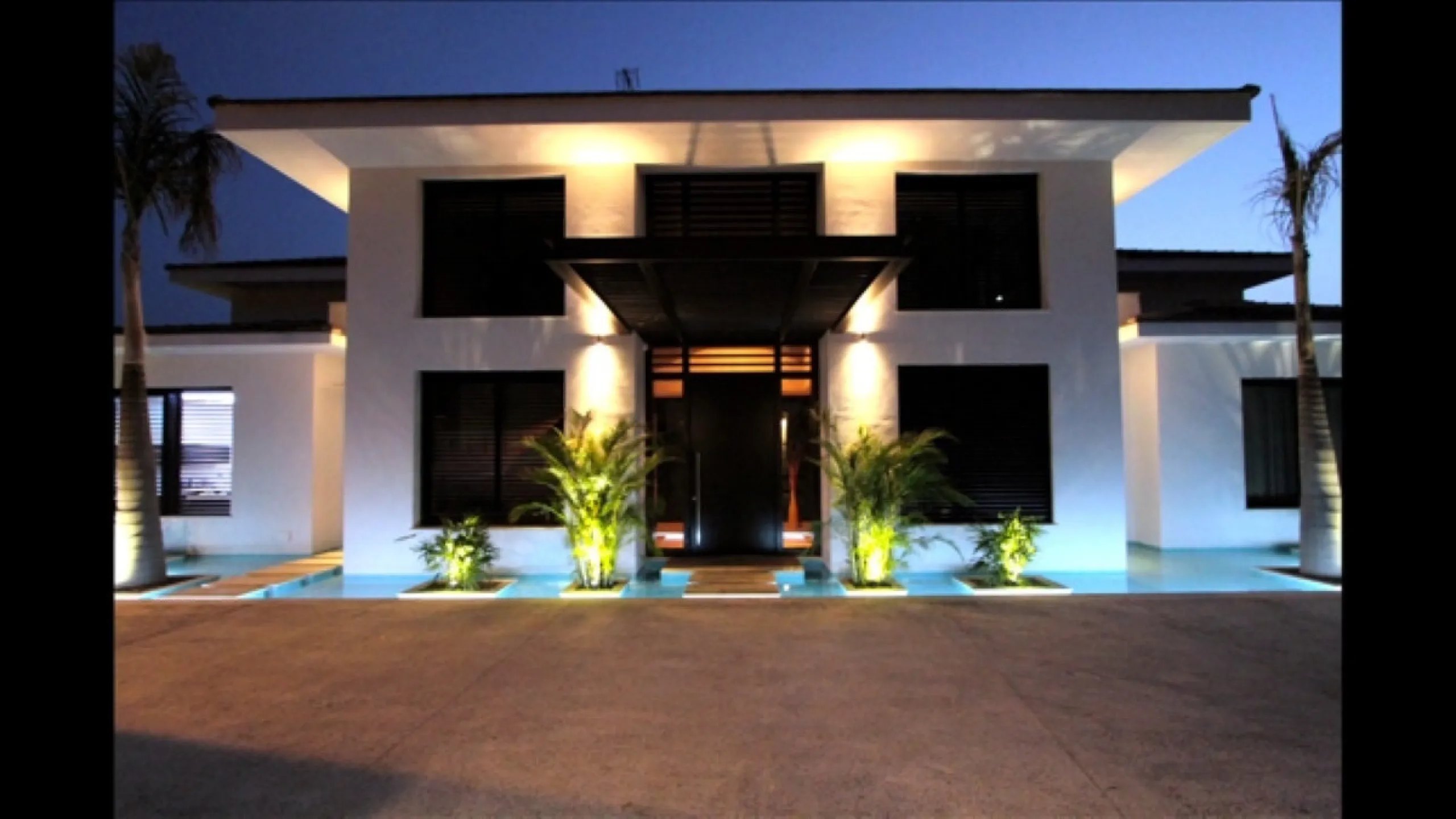 BREATHTAKING VILLA FOR SALE IN GUADALMINA BAJA