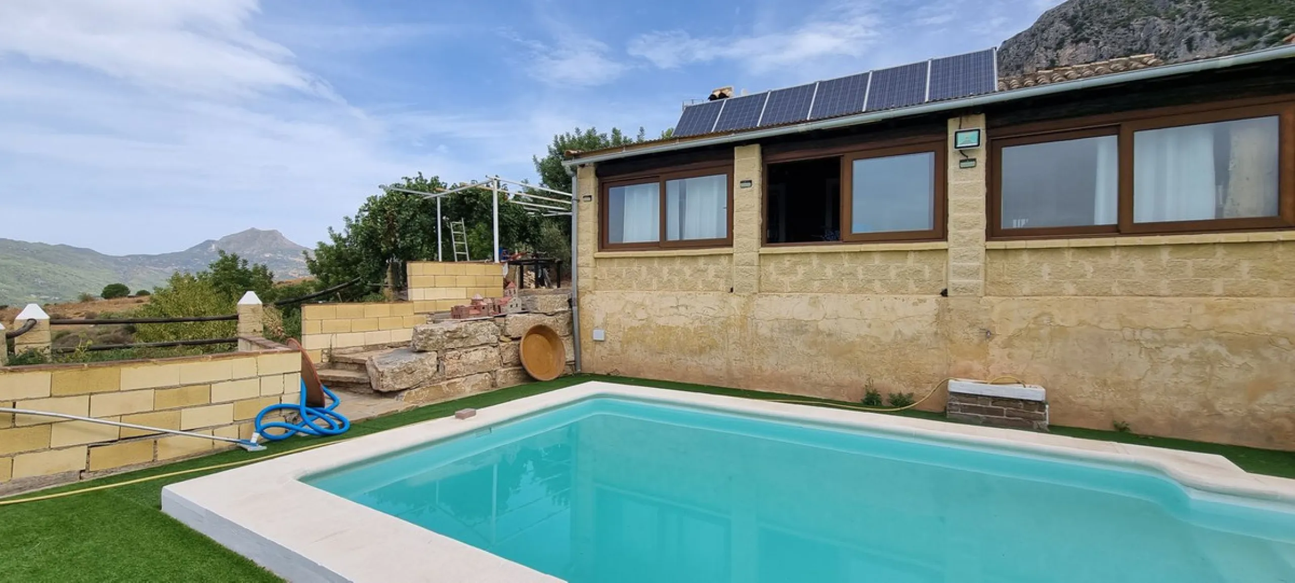 Great finca with three bedrooms, two bathrooms, lots of land and private pool. Just on the entrance of Casares village, no difficult roads, easy access, great quiet location and it has the most spectacular views that you will be able to find. There are 3 
