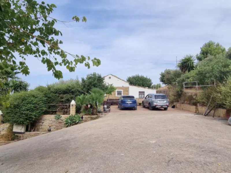Great finca with three bedrooms, two bathrooms, lots of land and private pool. Just on the entrance of Casares village, no difficult roads, easy access, great quiet location and it has the most spectacular views that you will be able to find. There are 3 