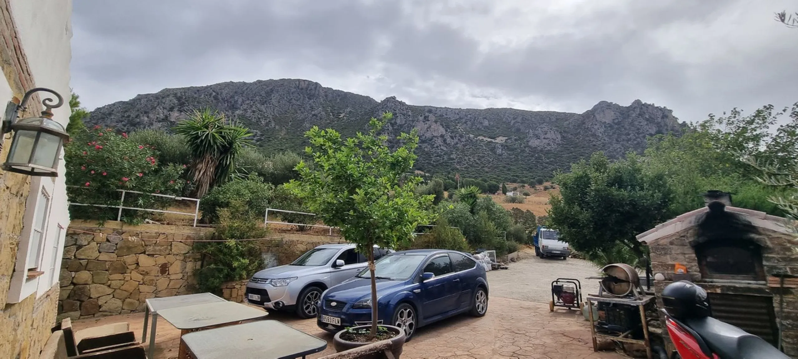 Great finca with three bedrooms, two bathrooms, lots of land and private pool. Just on the entrance of Casares village, no difficult roads, easy access, great quiet location and it has the most spectacular views that you will be able to find. There are 3 