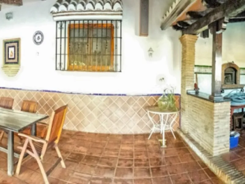 Beautiful Finca with separate guest accomodation, stable, riding school and production of olive trees, avocados, and several fruit trees.