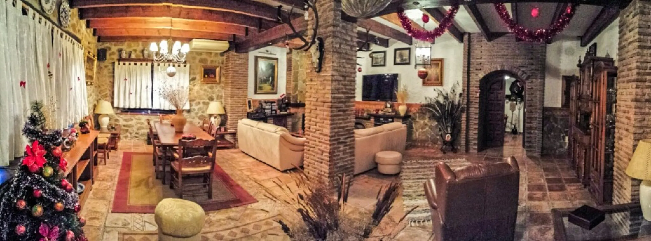 Beautiful Finca with separate guest accomodation, stable, riding school and production of olive trees, avocados, and several fruit trees.
