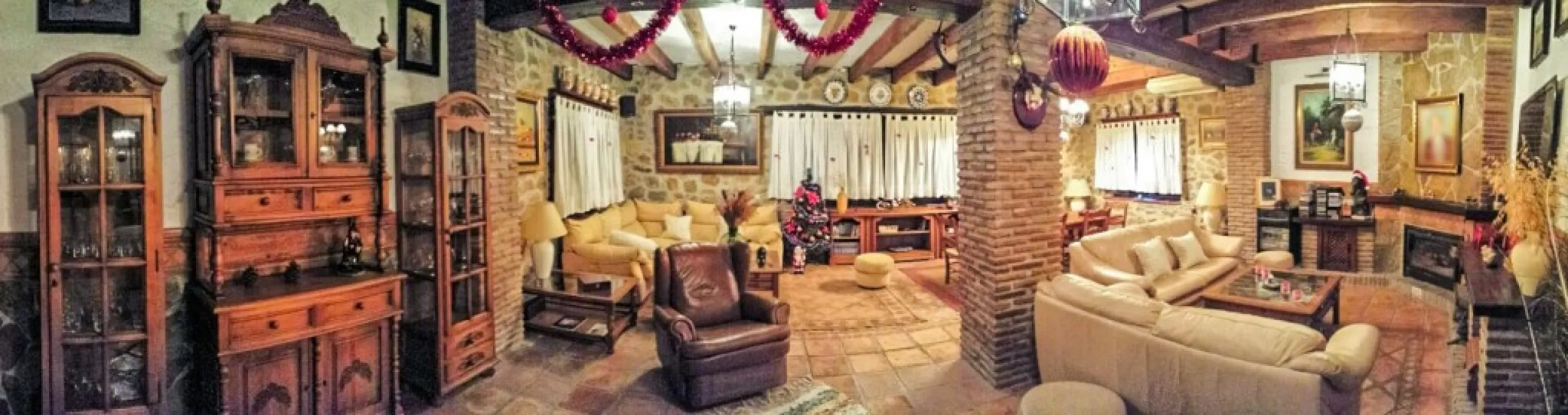 Beautiful Finca with separate guest accomodation, stable, riding school and production of olive trees, avocados, and several fruit trees.