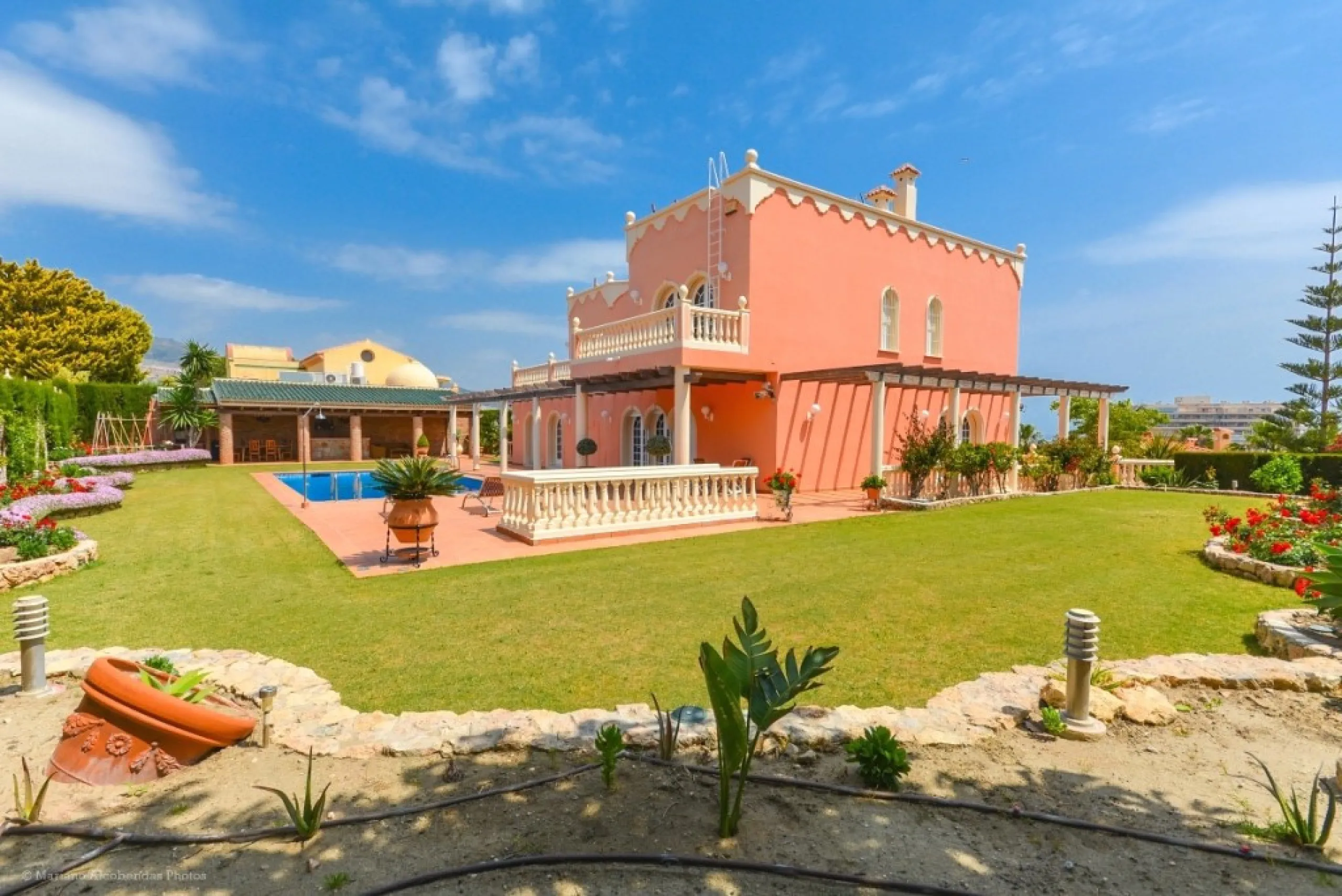 Wonderful luxury villa in Torrequebrada with beautiful views.