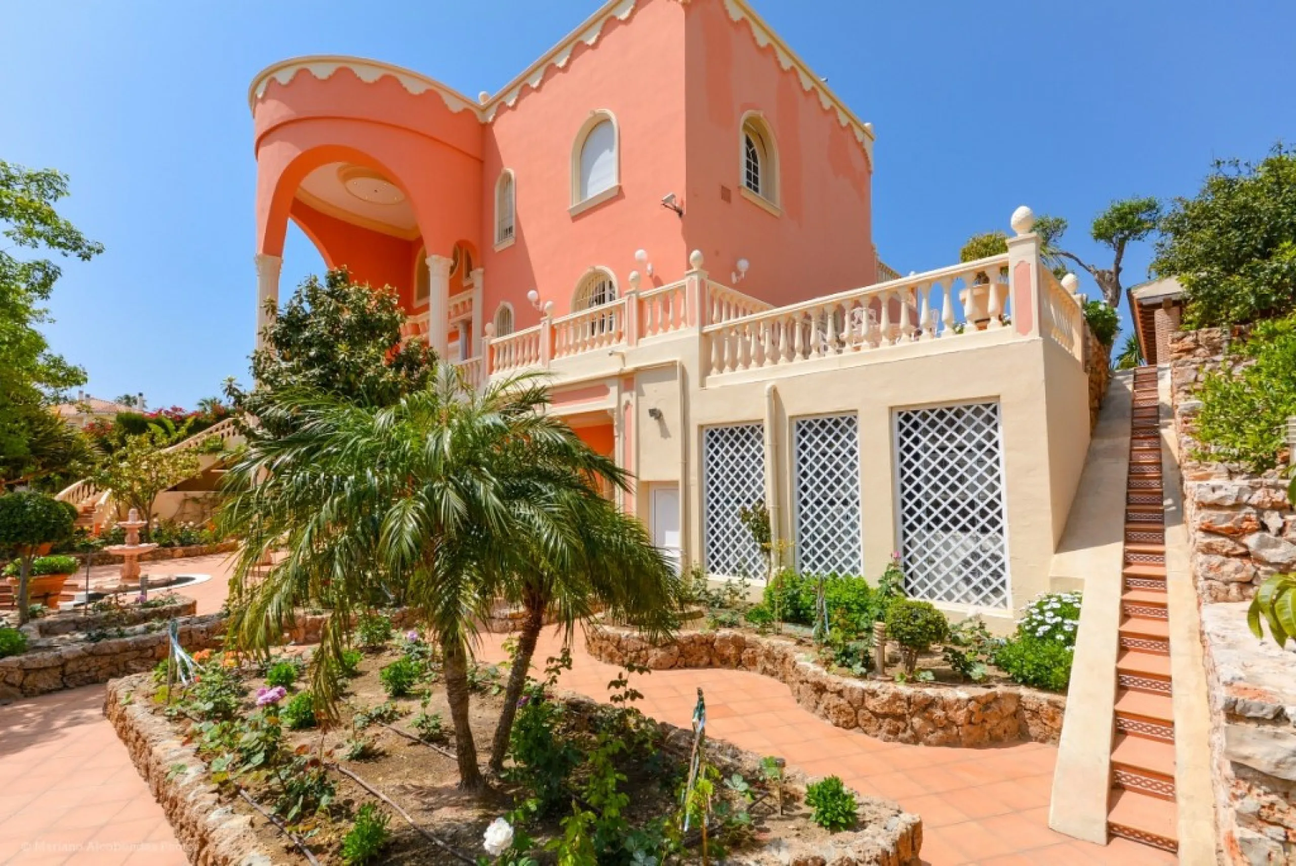 Wonderful luxury villa in Torrequebrada with beautiful views.
