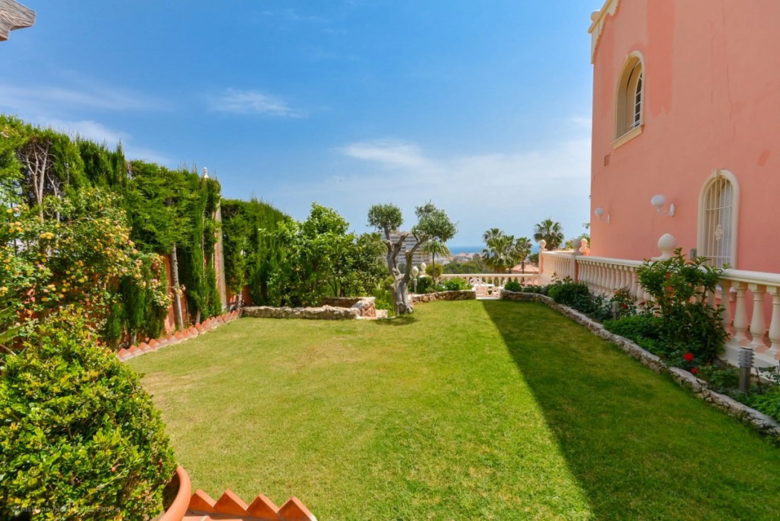Wonderful luxury villa in Torrequebrada with beautiful views.