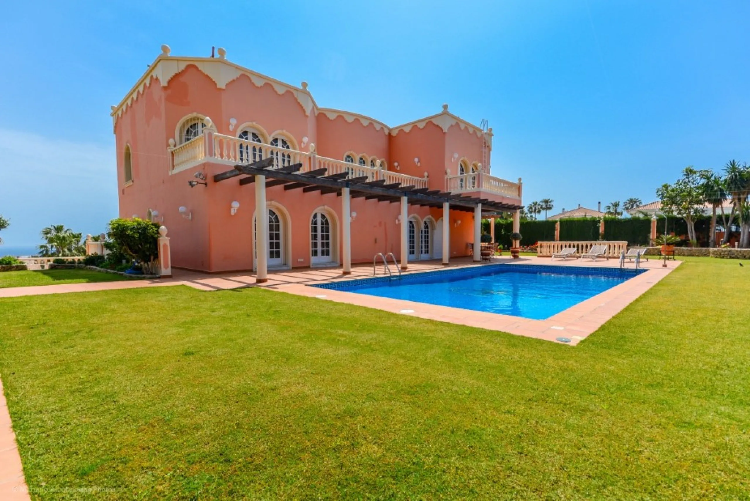 Wonderful luxury villa in Torrequebrada with beautiful views.