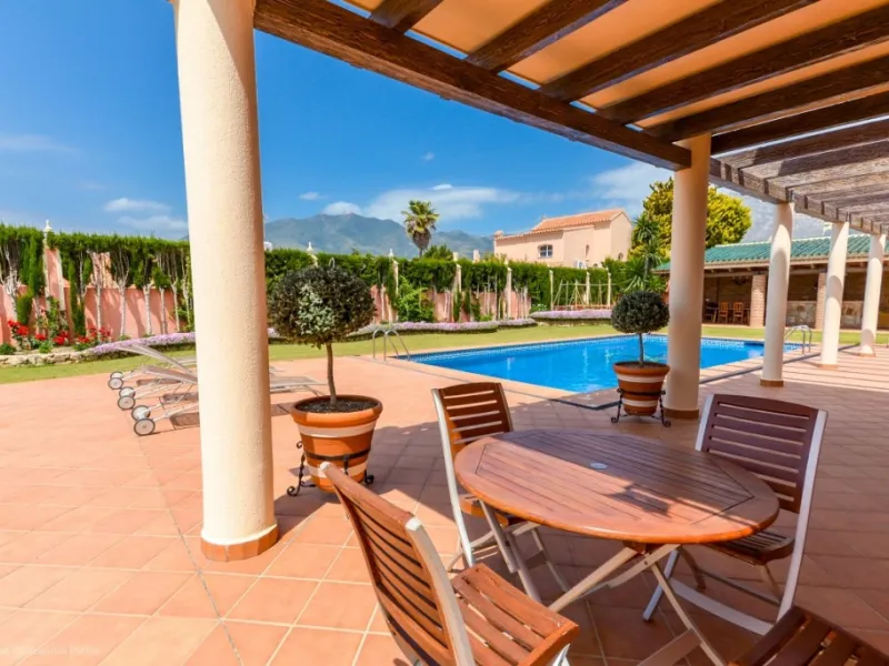 Wonderful luxury villa in Torrequebrada with beautiful views.