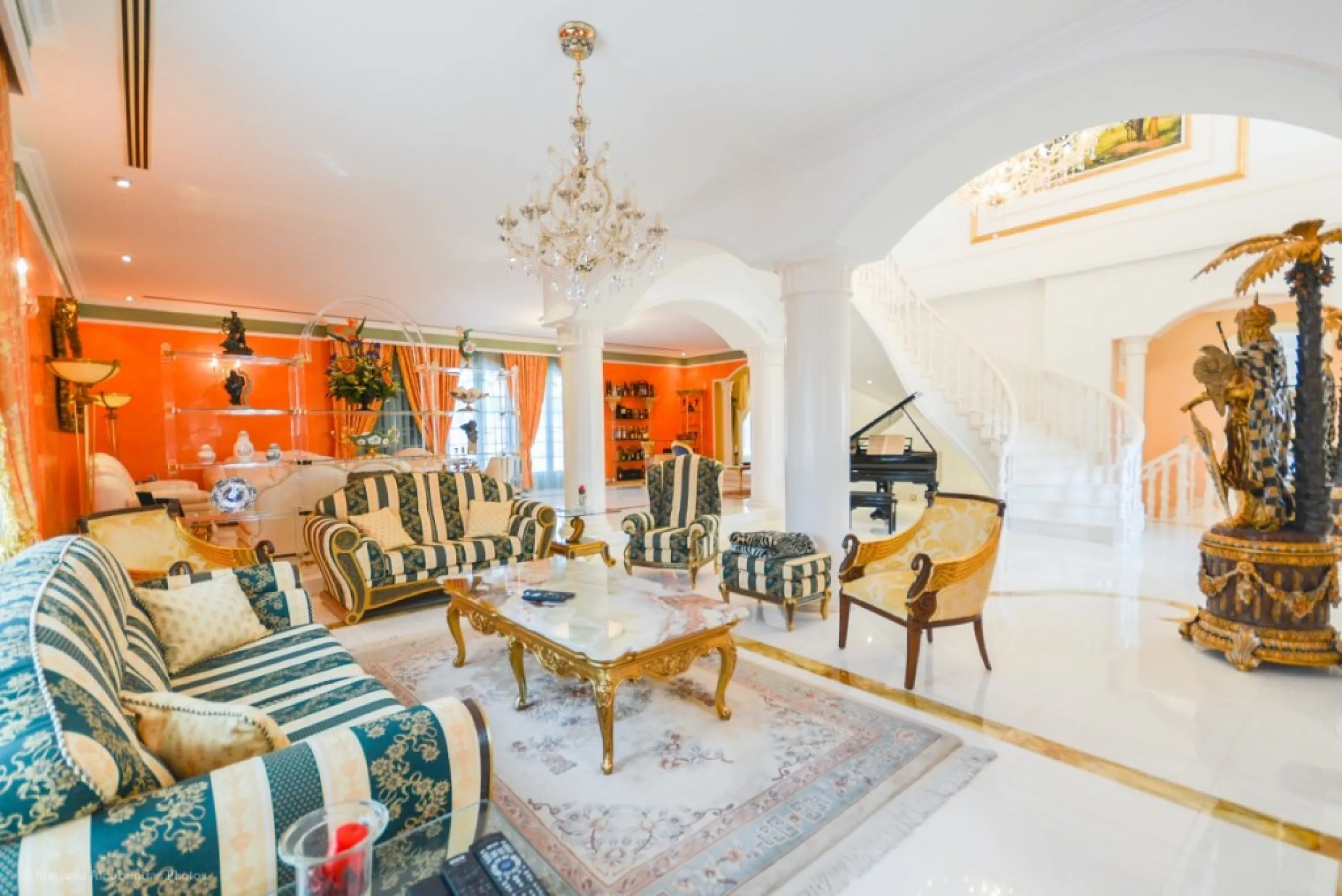 Wonderful luxury villa in Torrequebrada with beautiful views.