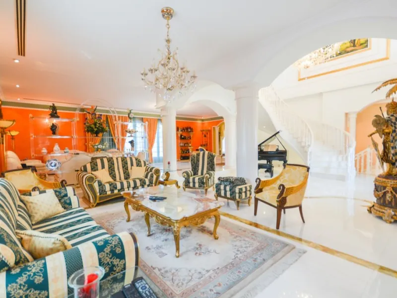 Wonderful luxury villa in Torrequebrada with beautiful views.