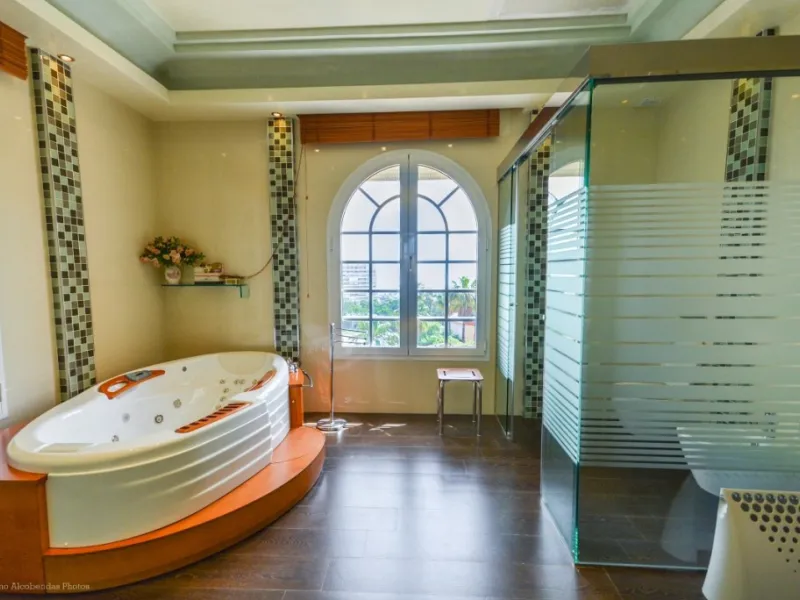 Wonderful luxury villa in Torrequebrada with beautiful views.