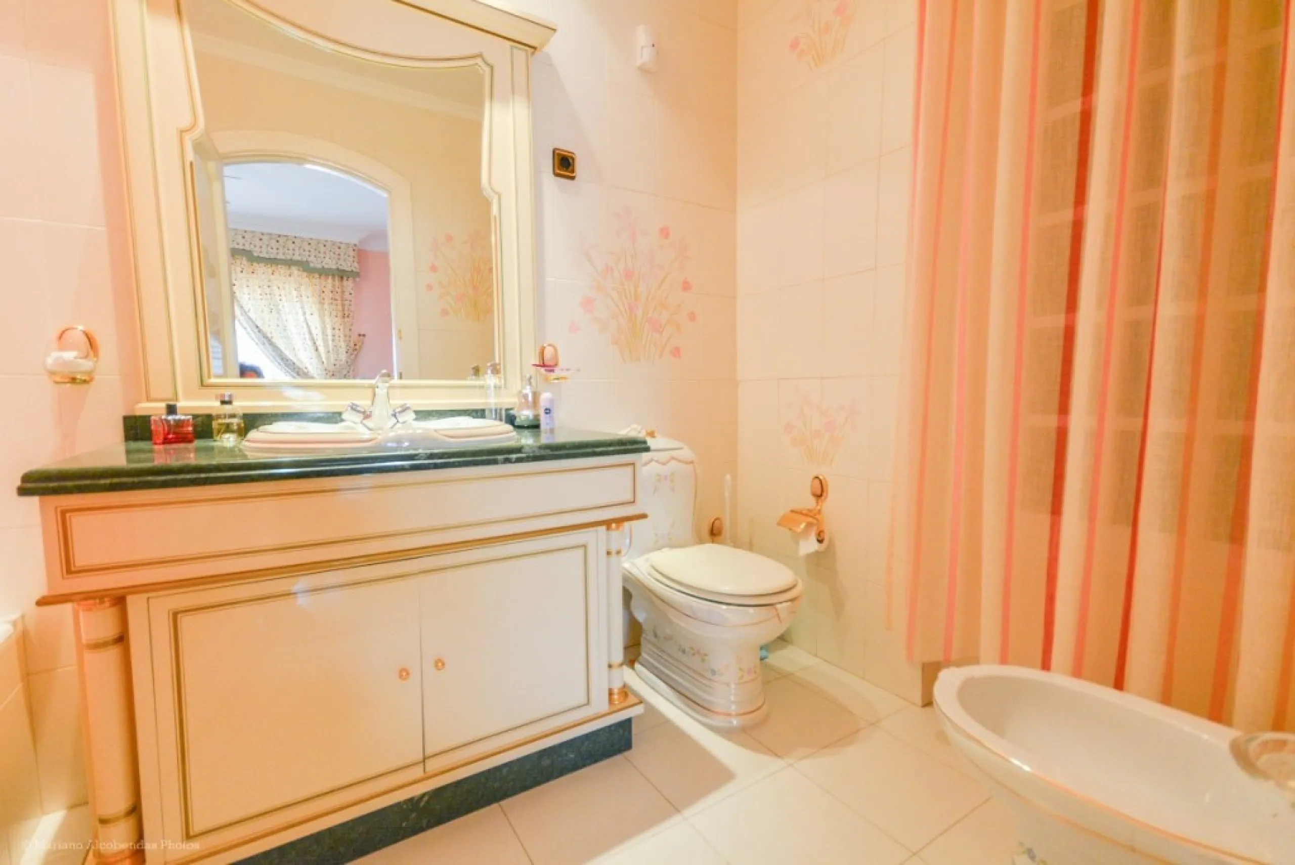 Wonderful luxury villa in Torrequebrada with beautiful views.