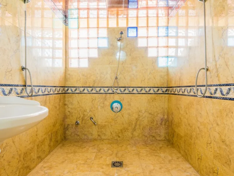 House - Detached Villa в продаже в Marbella, Málaga. В доме 9 спален и 8 ванных комнат. Площадь дома 712 м². Площадь участка 1023 м²