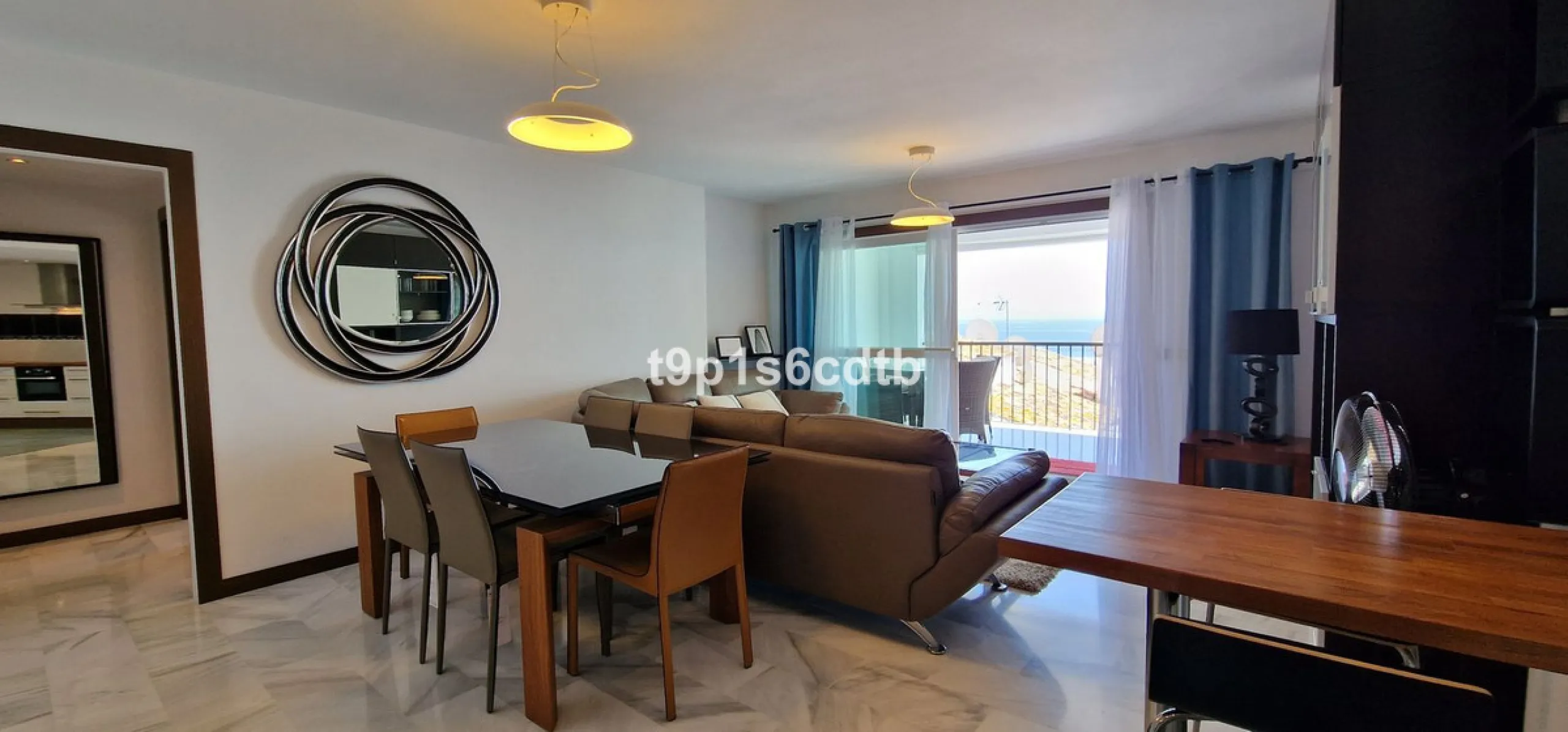 Apartment - Middle Floor Apartment в продаже в Marbella, Málaga. В доме 3 спален и 3 ванных комнат. Площадь дома 138 м²