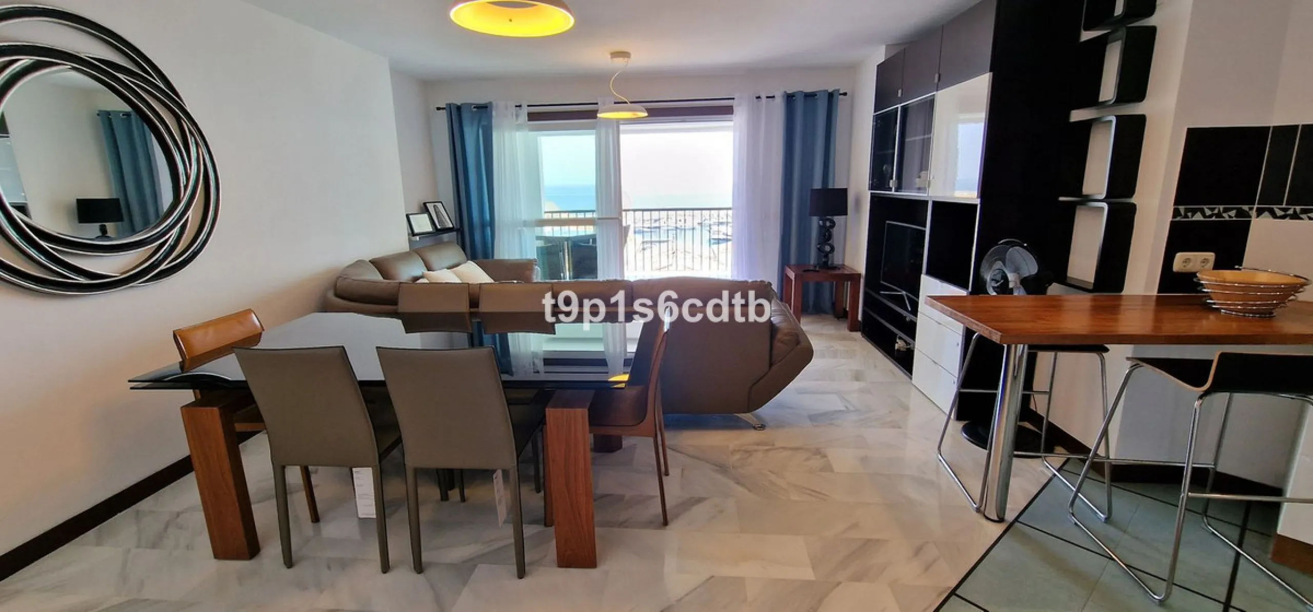 Apartment - Middle Floor Apartment в продаже в Marbella, Málaga. В доме 3 спален и 3 ванных комнат. Площадь дома 138 м²
