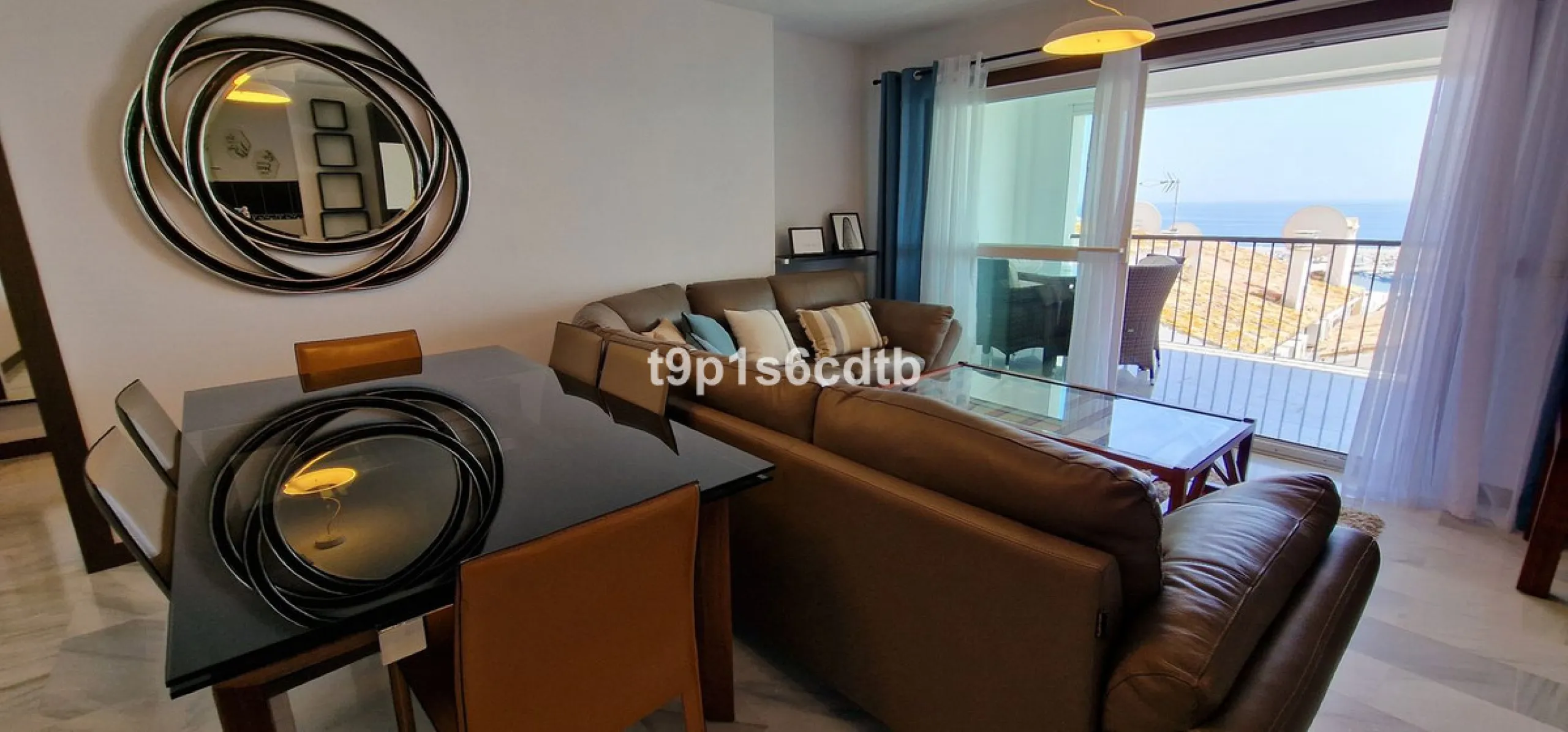 Apartment - Middle Floor Apartment в продаже в Marbella, Málaga. В доме 3 спален и 3 ванных комнат. Площадь дома 138 м²