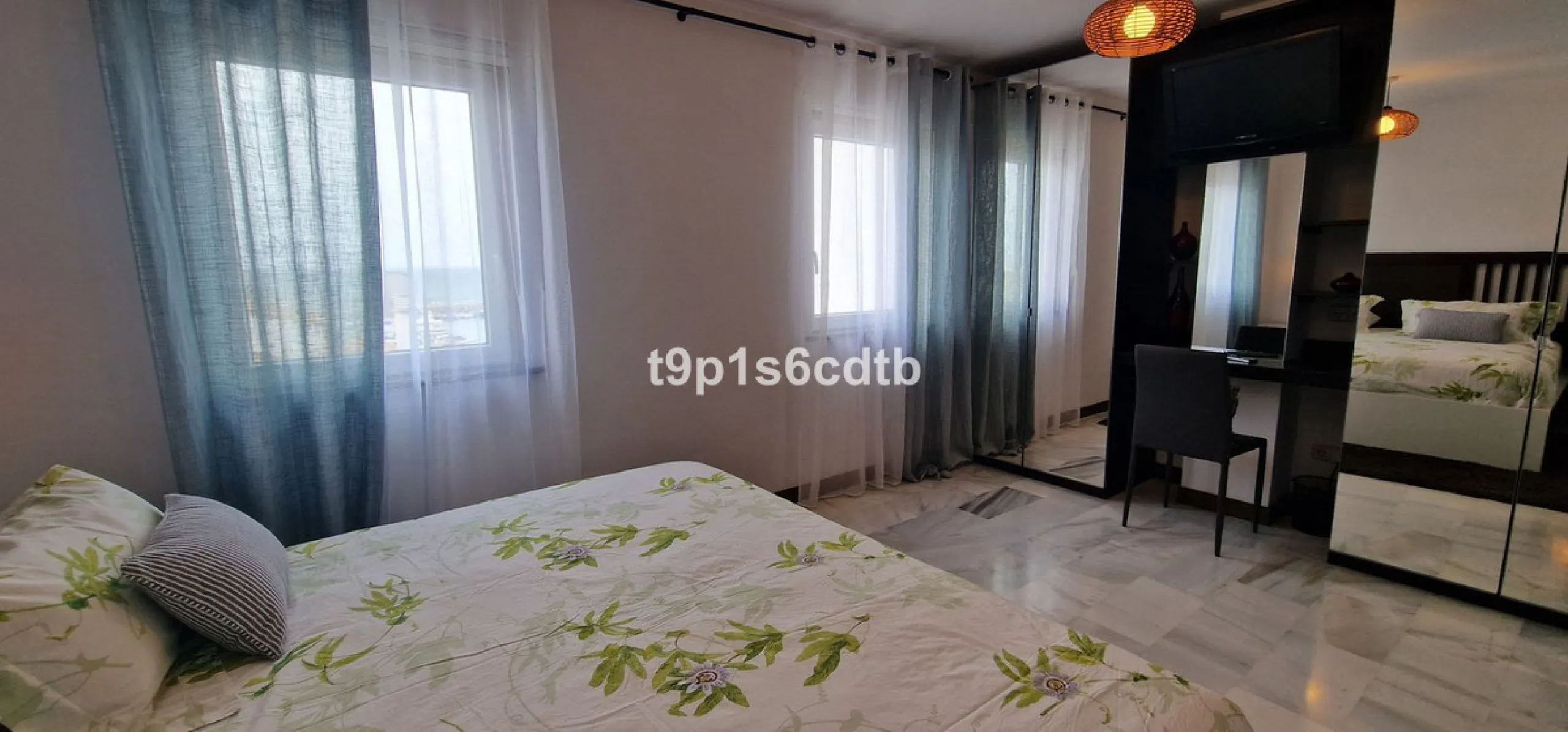 Apartment - Middle Floor Apartment в продаже в Marbella, Málaga. В доме 3 спален и 3 ванных комнат. Площадь дома 138 м²