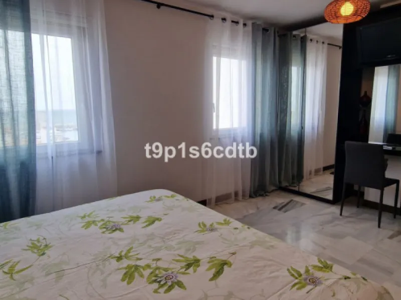 Apartment - Middle Floor Apartment в продаже в Marbella, Málaga. В доме 3 спален и 3 ванных комнат. Площадь дома 138 м²