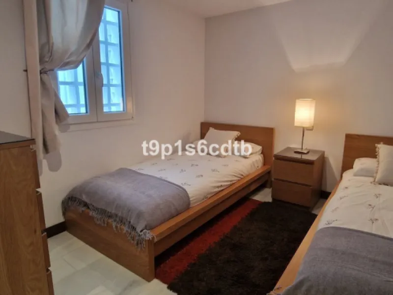 Apartment - Middle Floor Apartment в продаже в Marbella, Málaga. В доме 3 спален и 3 ванных комнат. Площадь дома 138 м²