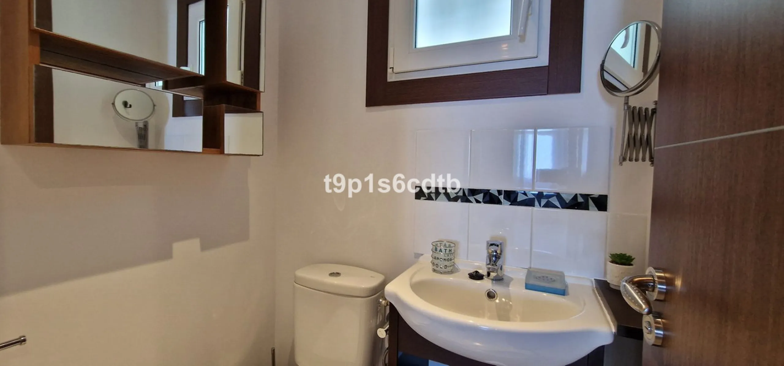 Apartment - Middle Floor Apartment в продаже в Marbella, Málaga. В доме 3 спален и 3 ванных комнат. Площадь дома 138 м²