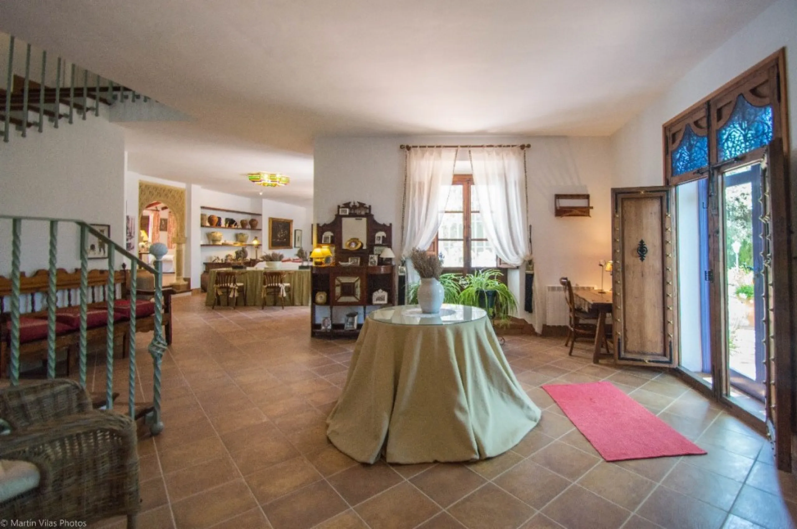 Fantastically Elegant Finca Between Archidona and Villanueva de Tapia, which is Totally Fenced/ Walled. The Finca and Dwelling Feature Total Privacy, and Yet is Only Four minutes from the Motorway and Equidistant between Malaga and Granada Airports..